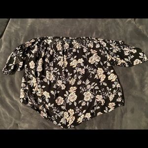 Floral off the shoulder American Eagle shirt